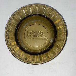 Howard Johnson ashtray